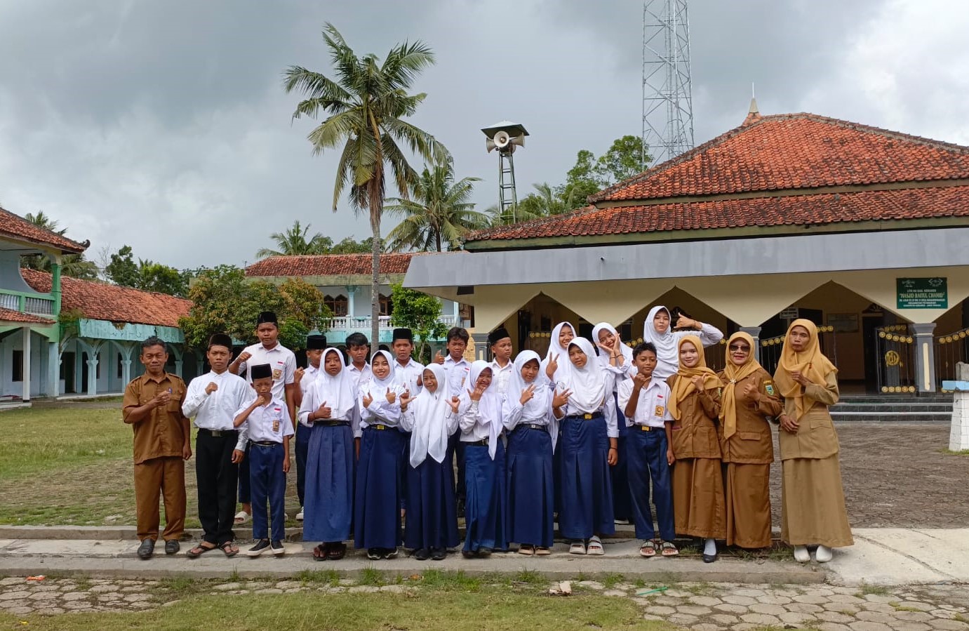Dewan Guru SMP Miftahul Ulum